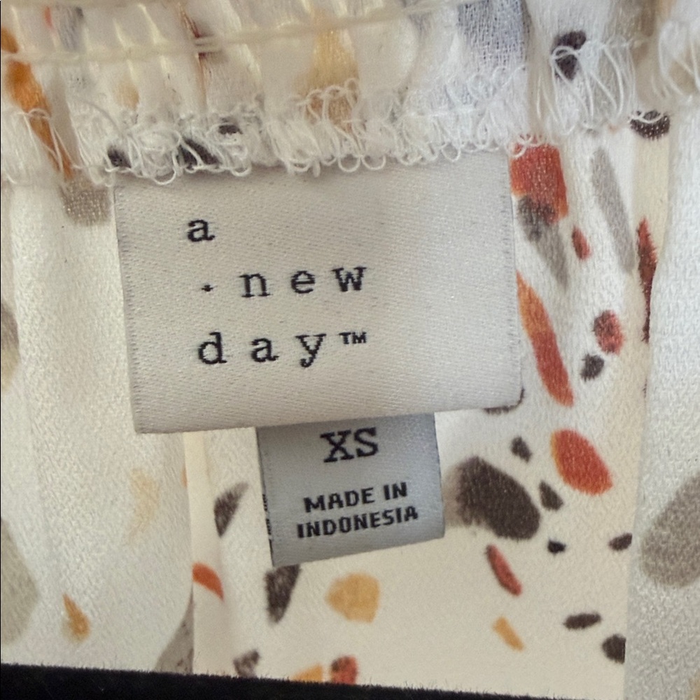 A New Day Cream Patterned Blouse - Picture 2 of 4